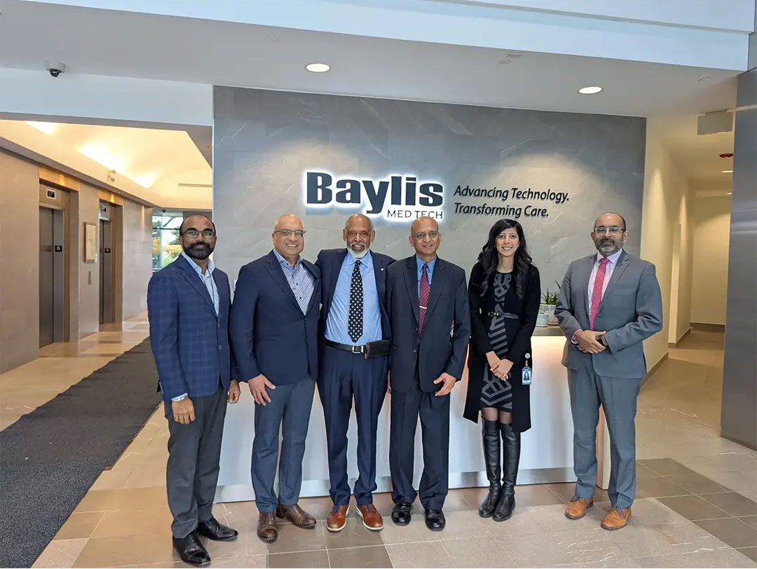Baylis Contact Signing 01