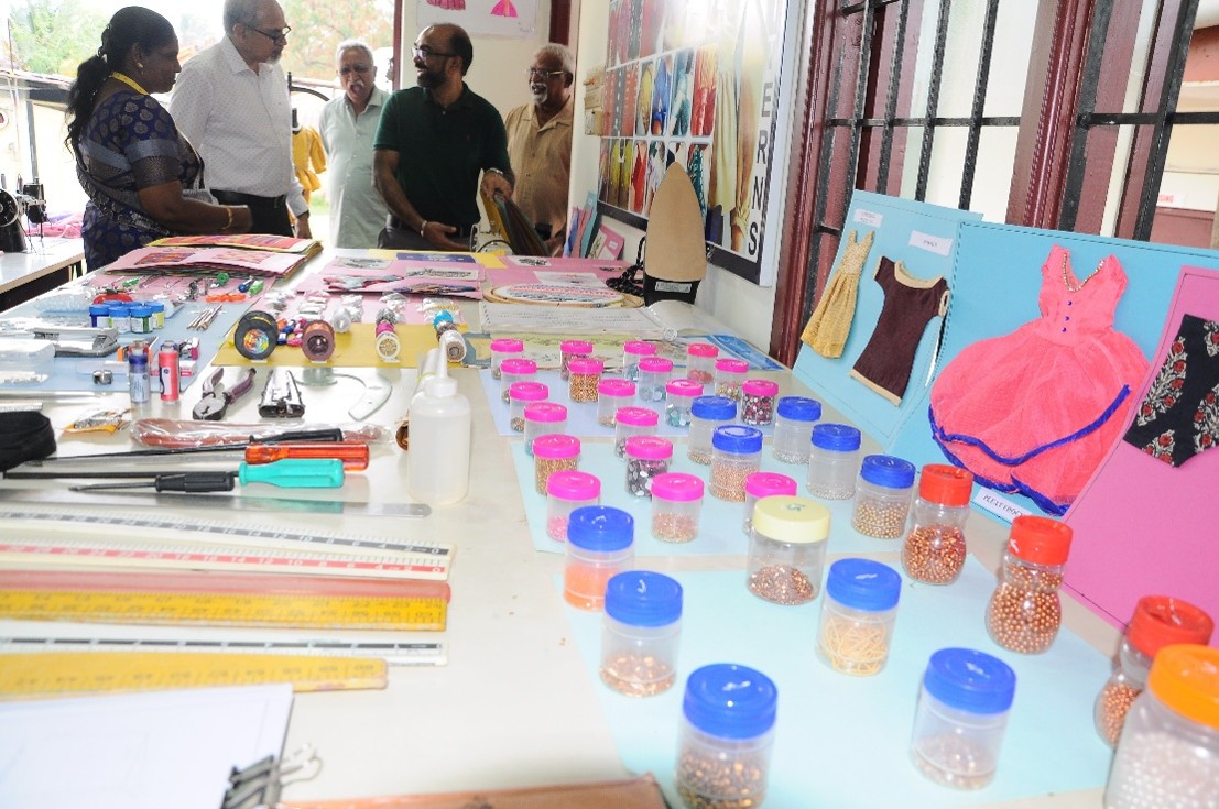 The visitors shown the tailoring and dressmaking training room