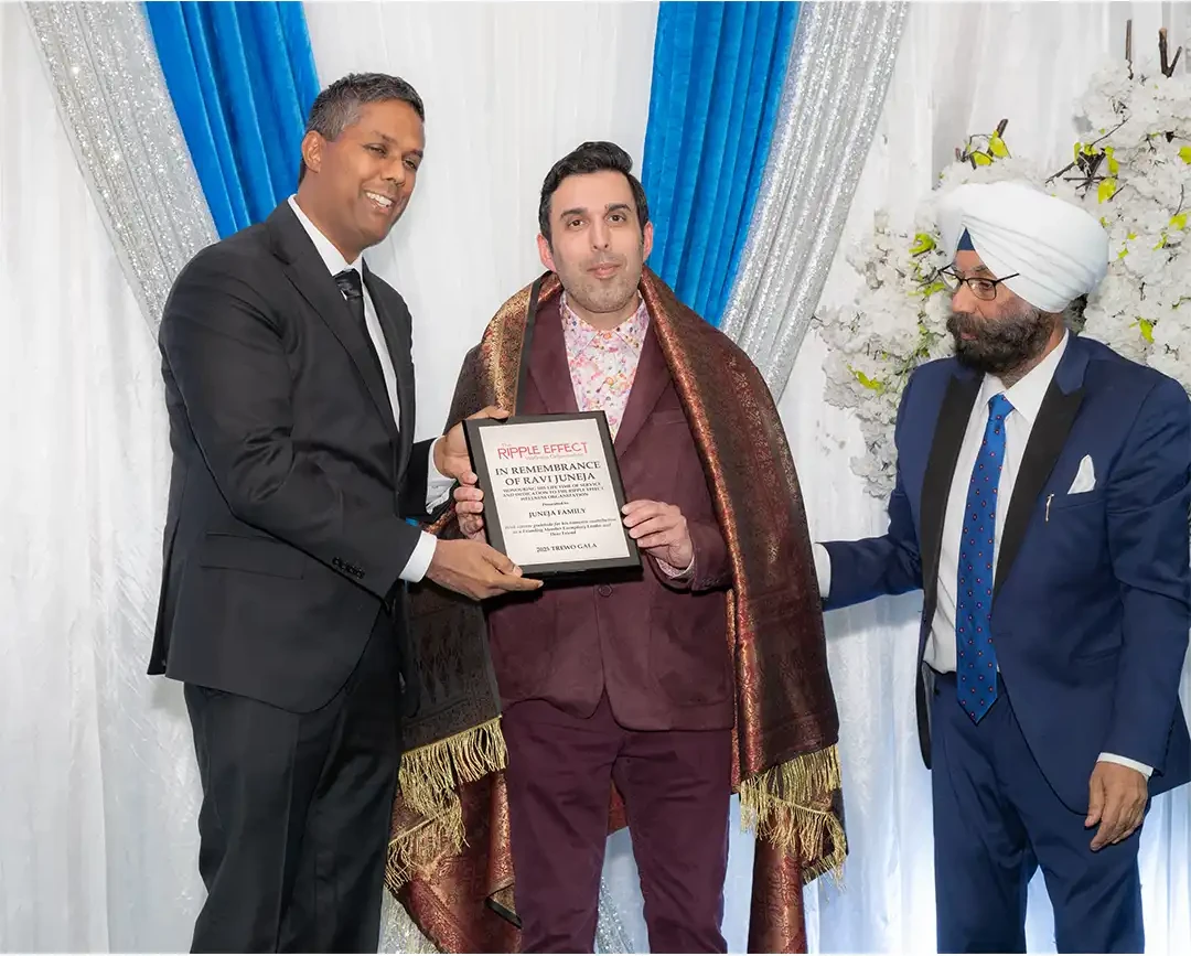 Ravi’s son Raoul Juneja accepting the award on behalf of his father